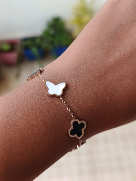 Butterfly with Clover Shaped Chain Bracelet