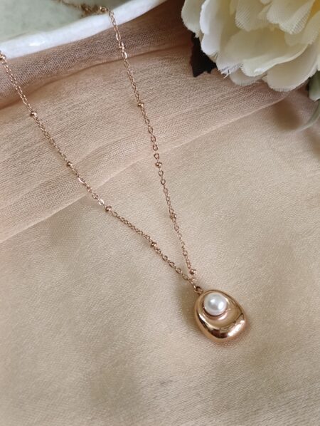 Cute Little Pearl Pendant Chain